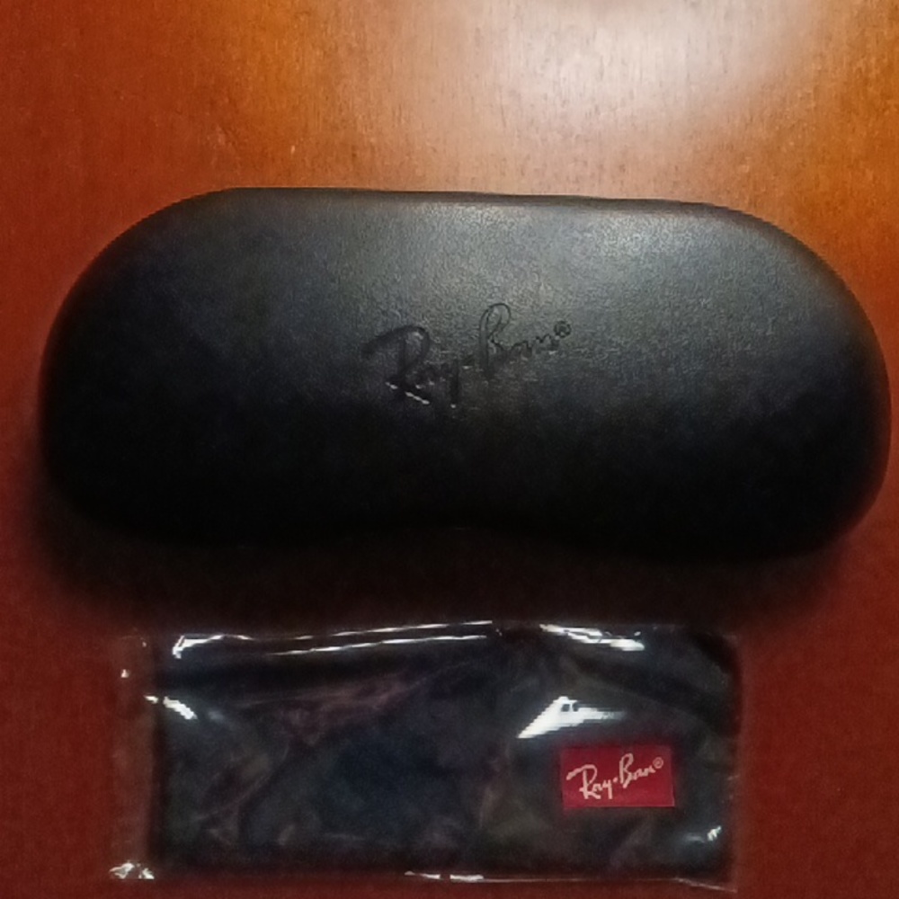 RAY-BAN EYE GLASS CASE